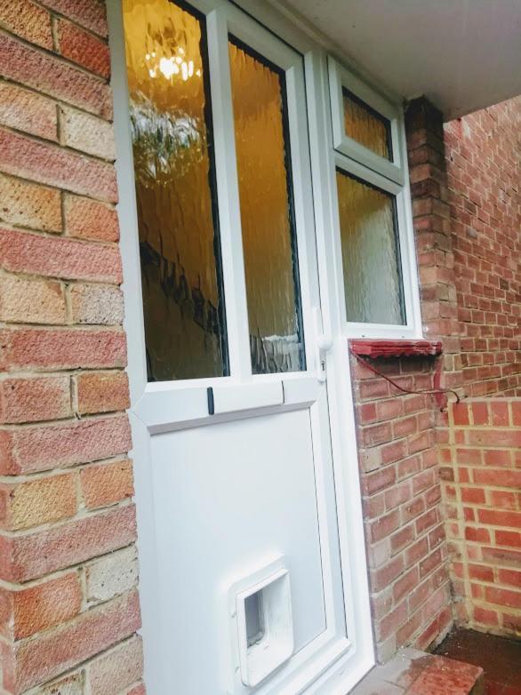 Cozy Loft In Bushey, 20 Mins By Train To Euston London Apartment Exterior photo